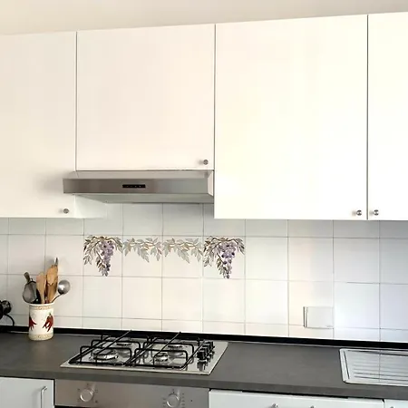 Clara Apartment