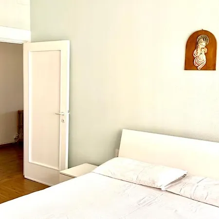 Apartment Clara *